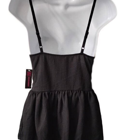 No Boundaries Juniors Crochet Tank Size XS - Picture 2 of 4